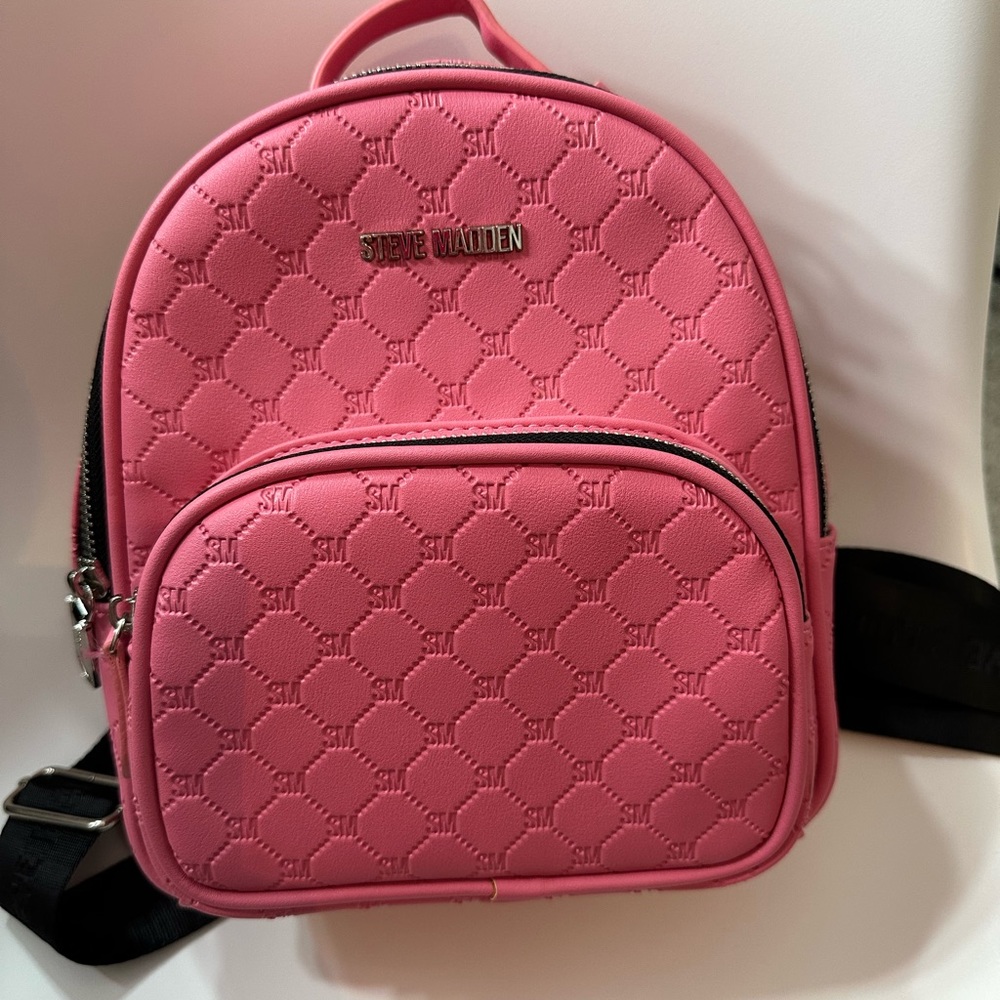 Pink Steve Madden backpack purse new never used.